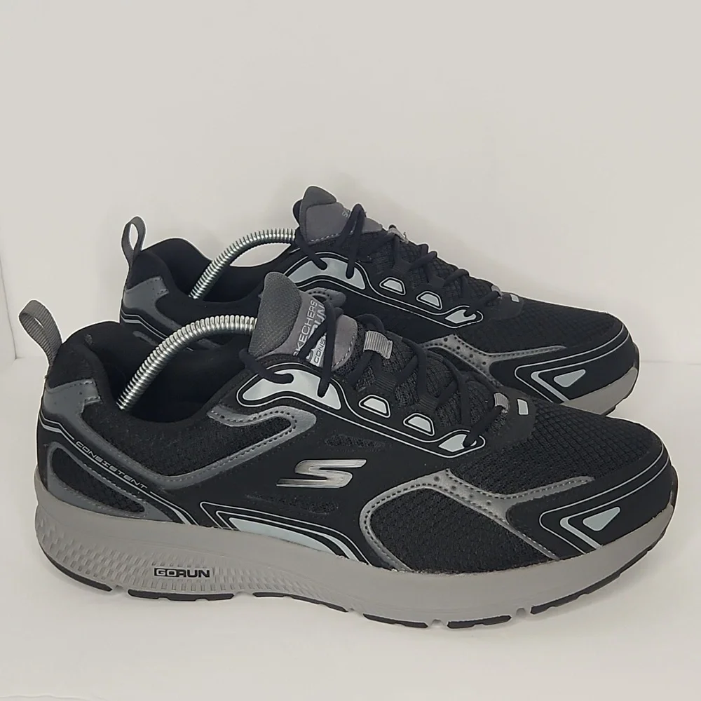Sketchers Go Run consistent running sneakers - Picture 1 of 8